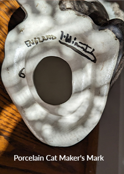 Porcelain Cat Maker's Mark